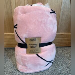 VS Pink Blanket